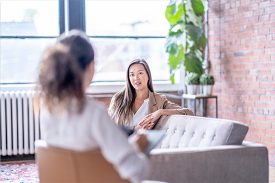 woman doing cognitive behavioral therapy